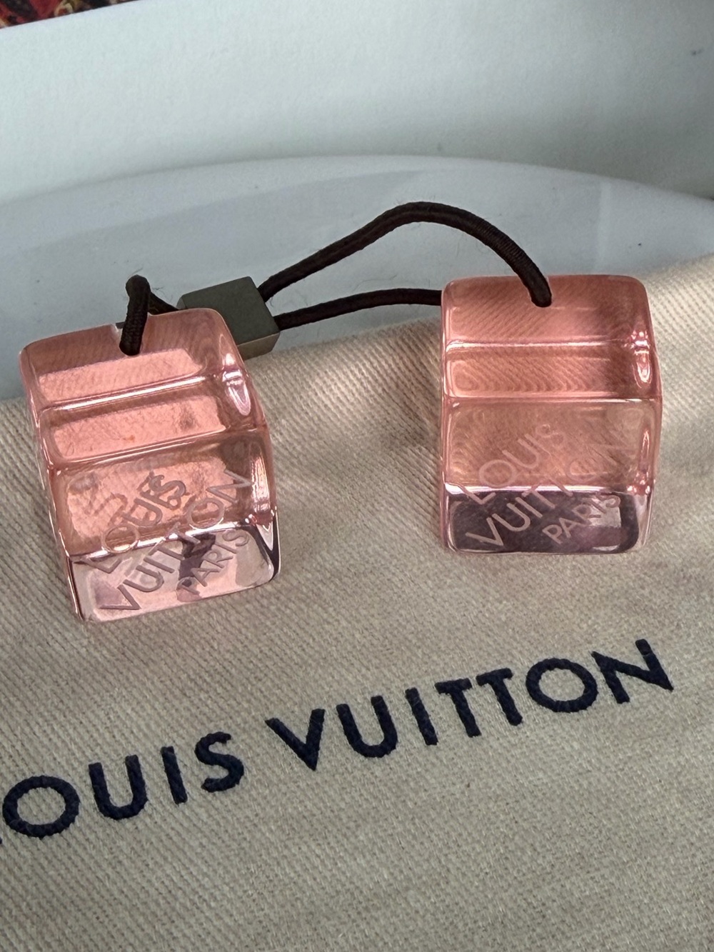 LV Pink Cube Hair Charms - Picture 3 of 3